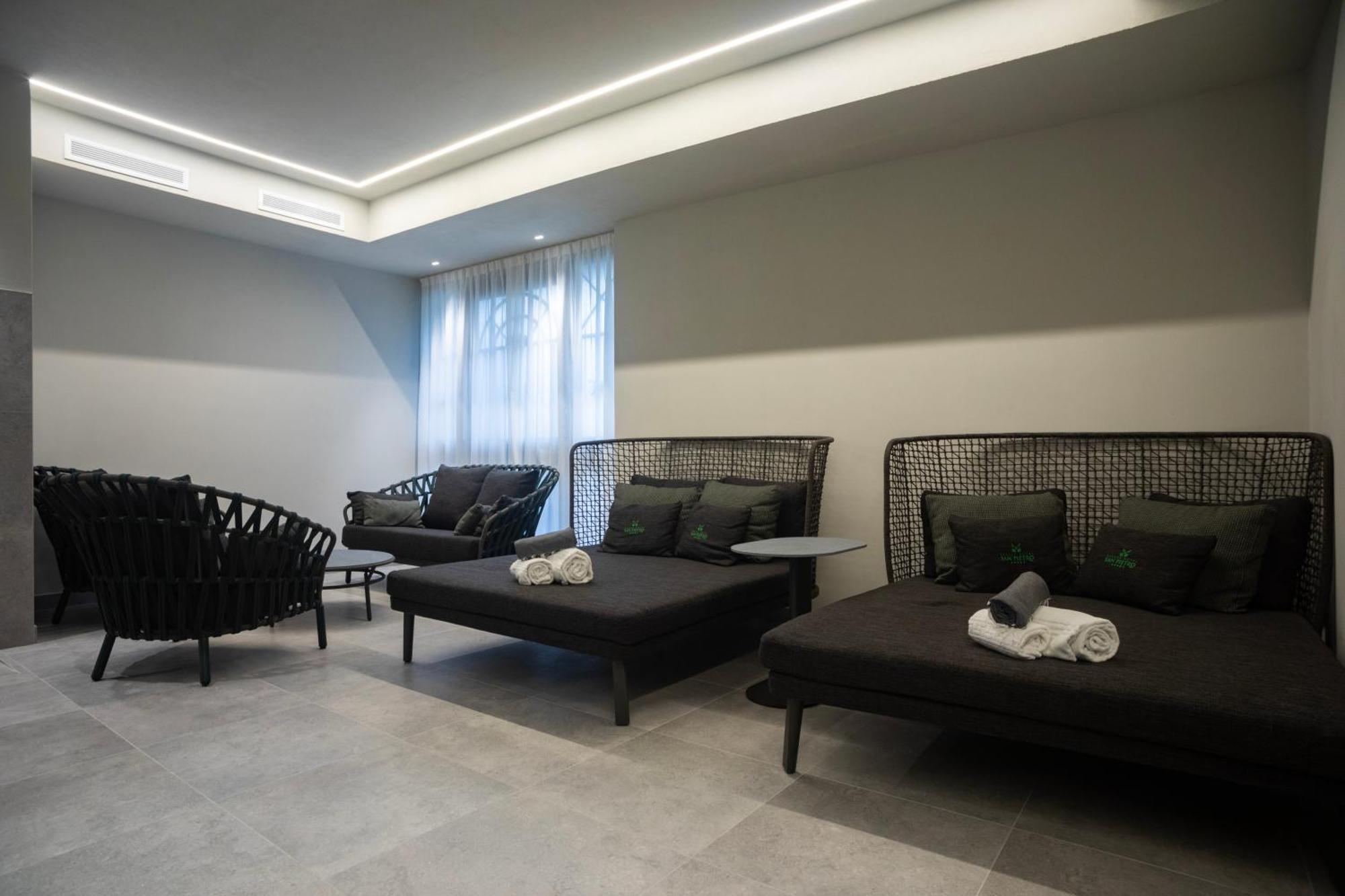 Palace Hotel San Pietro 바르돌리노 외부 사진