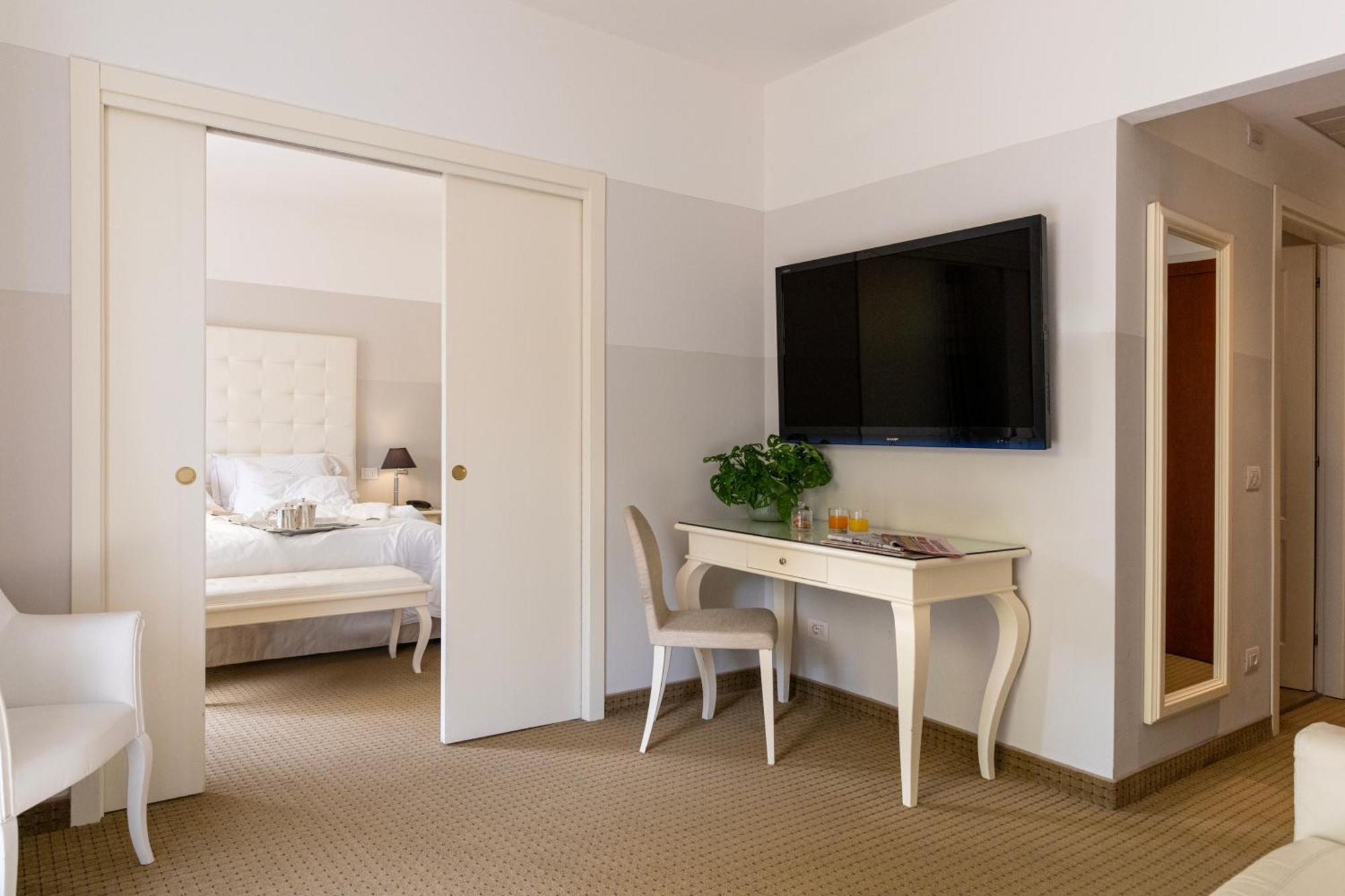 Palace Hotel San Pietro 바르돌리노 외부 사진