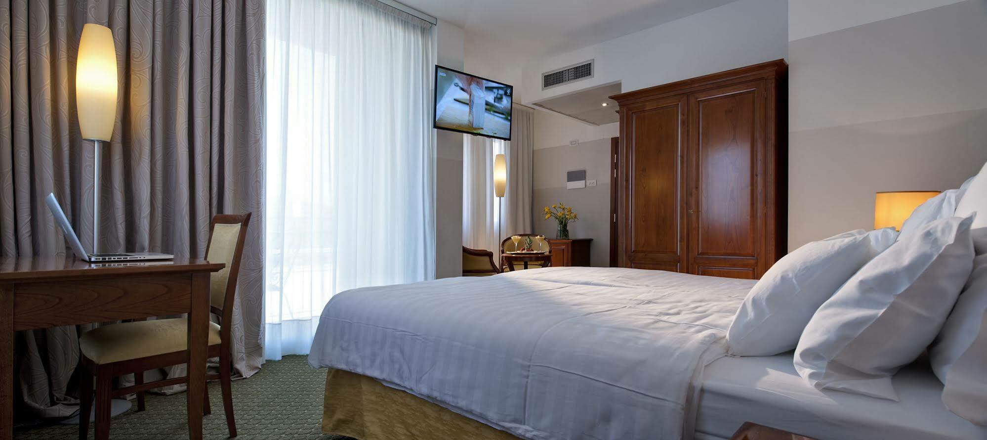 Palace Hotel San Pietro 바르돌리노 외부 사진